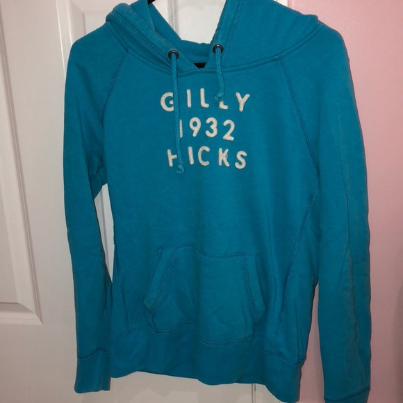 gilly hicks sweatshirt